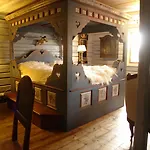 Lysko Gjestegard Bed & Breakfast 4*