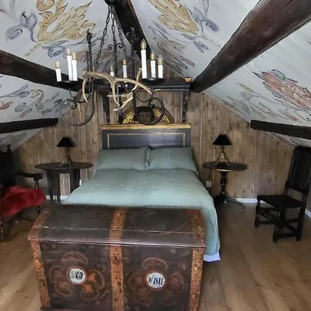 Lysko Gjestegard Bed & Breakfast 4*