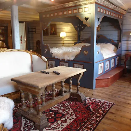 Bed & Breakfast Lysko Gjestegard 4*