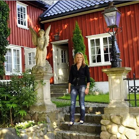 Lysko Gjestegard Bed & Breakfast