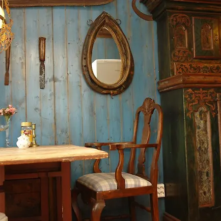 Lysko Gjestegard Bed & Breakfast 3*