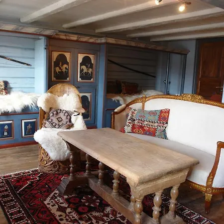 Bed & Breakfast Lysko Gjestegard 4*