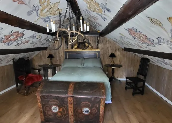 Lysko Gjestegard Bed & Breakfast 4*