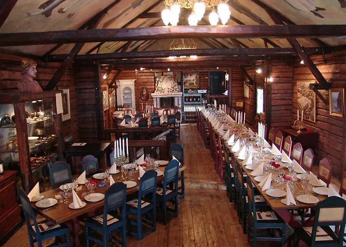 Lysko Gjestegard Bed and Breakfast 4*