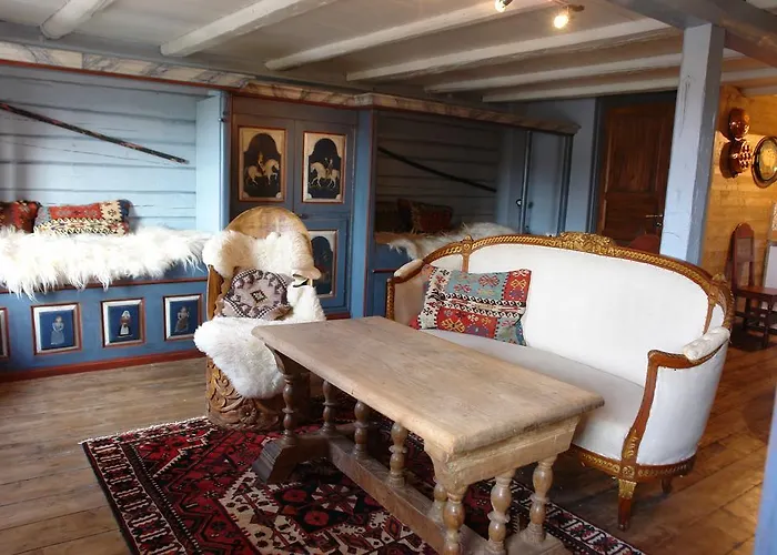 Bed & Breakfast Lysko Gjestegard 4*