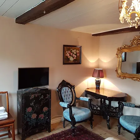 Lysko Gjestegard 4* لارفيك