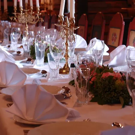 Lysko Gjestegard 4* لارفيك