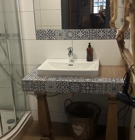 فندق مبيت وإفطار Lysko Gjestegard لارفيك